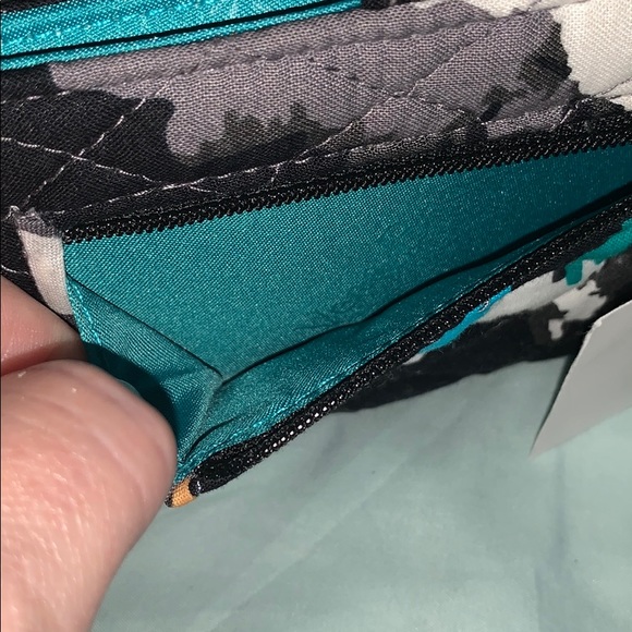 Vera Bradley Wallet includes spot for passport - Picture 3 of 7
